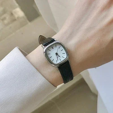 Ladies Casual Vintage Quartz Watch - Dagger & Diamond Silver black white