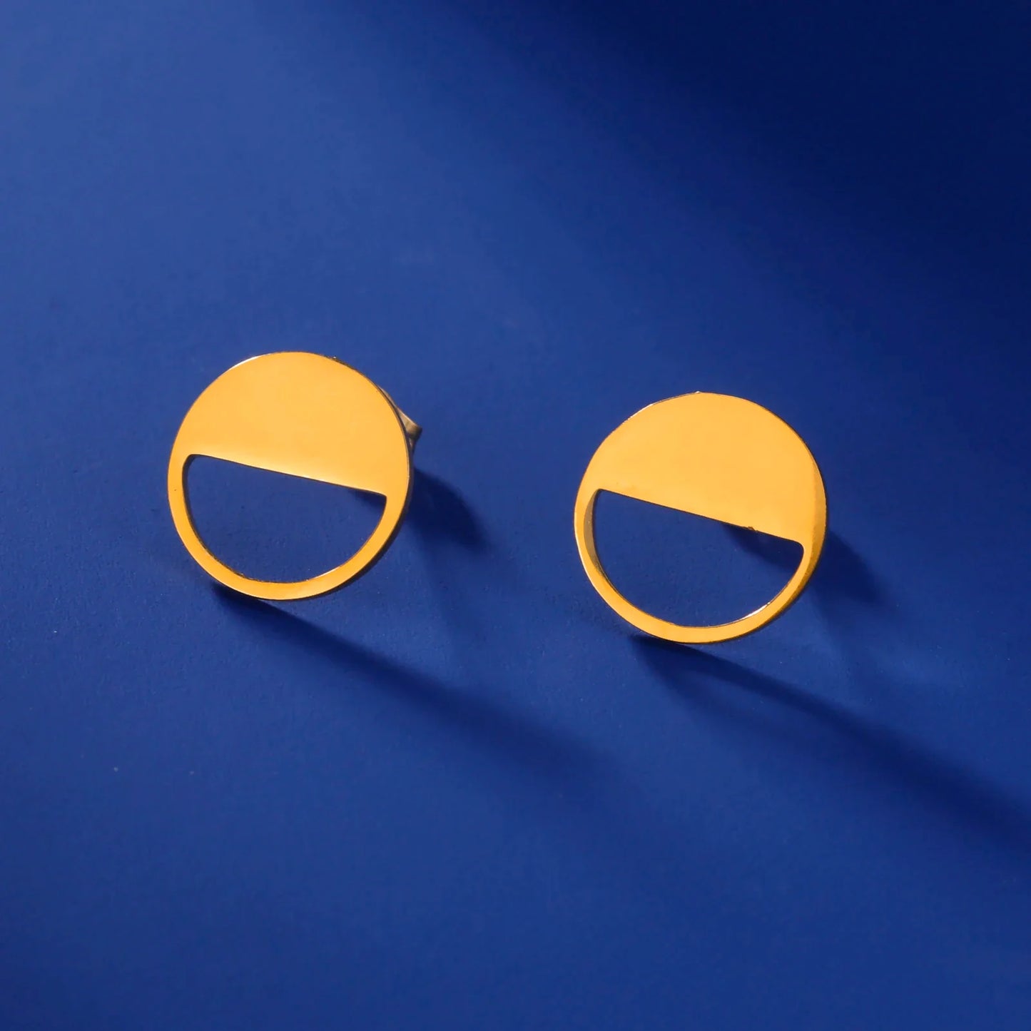 SemiHollow Stud Earring