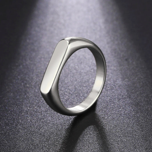 Minimalist Ring - Dagger & Diamond
