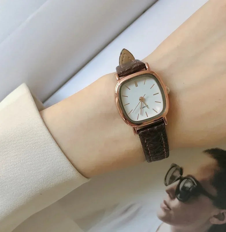 Ladies Casual Vintage Quartz Watch - Dagger & Diamond