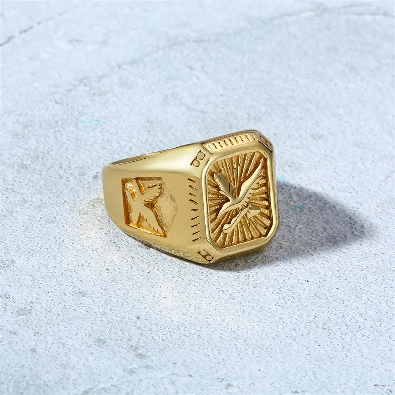 Bald Eagle Signet Ring For Men - Dagger & Diamond