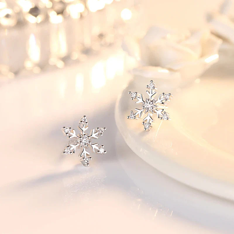 Crsytal Snowflake Stud Earrings - Dagger & Diamond